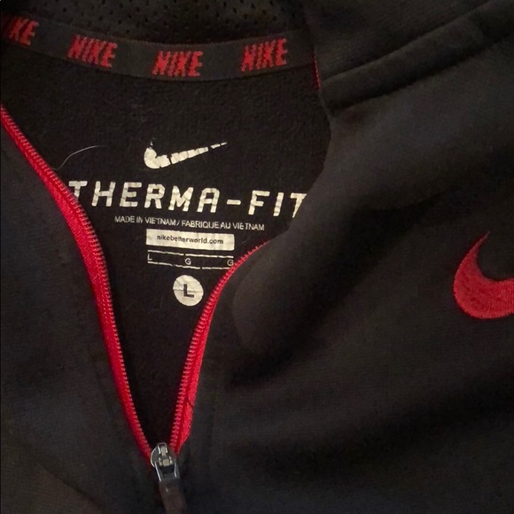 Mike half vip - Picture 2 of 2